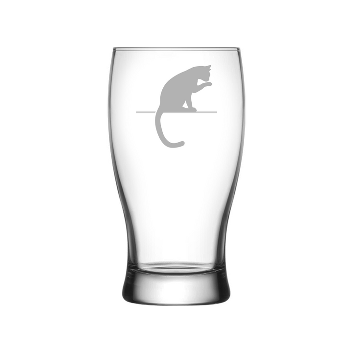 Verre gravé - Chat qui se leche sa patte